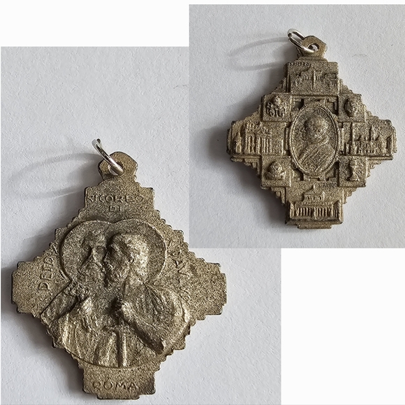 Vintage Pope Pius XII Holy Year Celebration 1950 Religious Medal St Paul St Pete - Picture 1 of 8